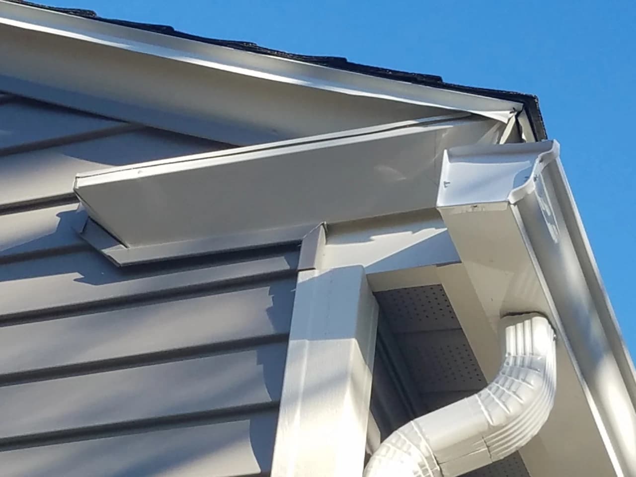Framingham Seamless Gutter Install — photo 4